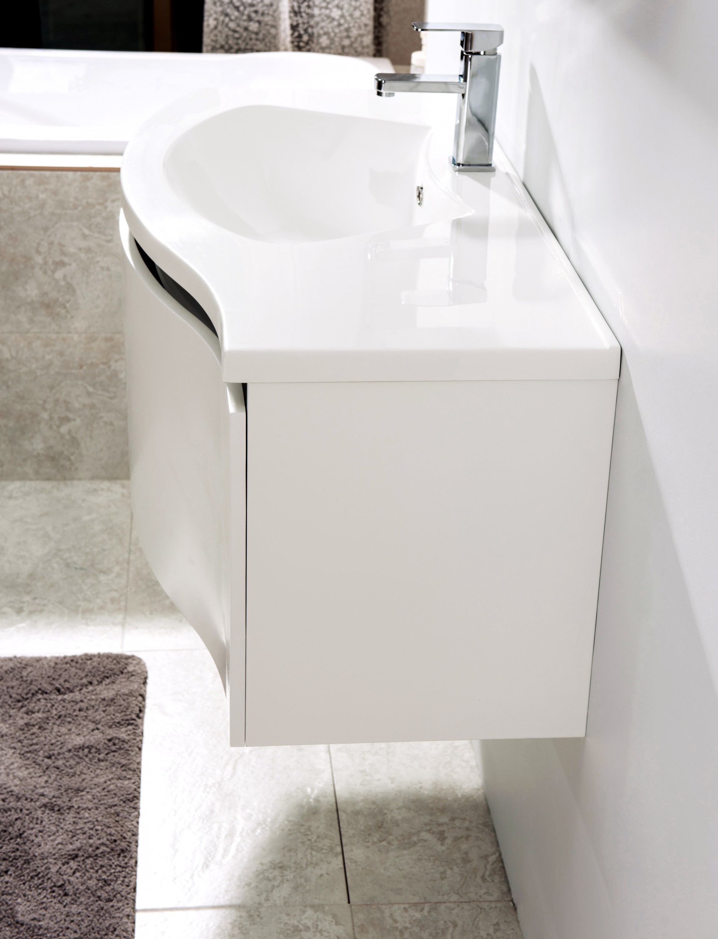 Lena 1000 bathroom furniture set with washbasin - White Lena 1000 bathroom furniture set with washbasin - White