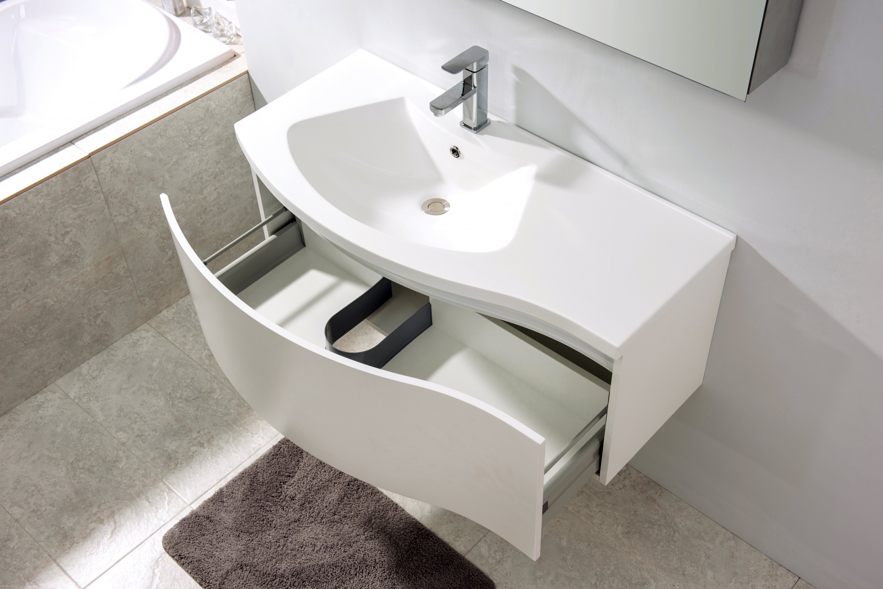 Lena 1000 bathroom furniture set with washbasin - White Lena 1000 bathroom furniture set with washbasin - White